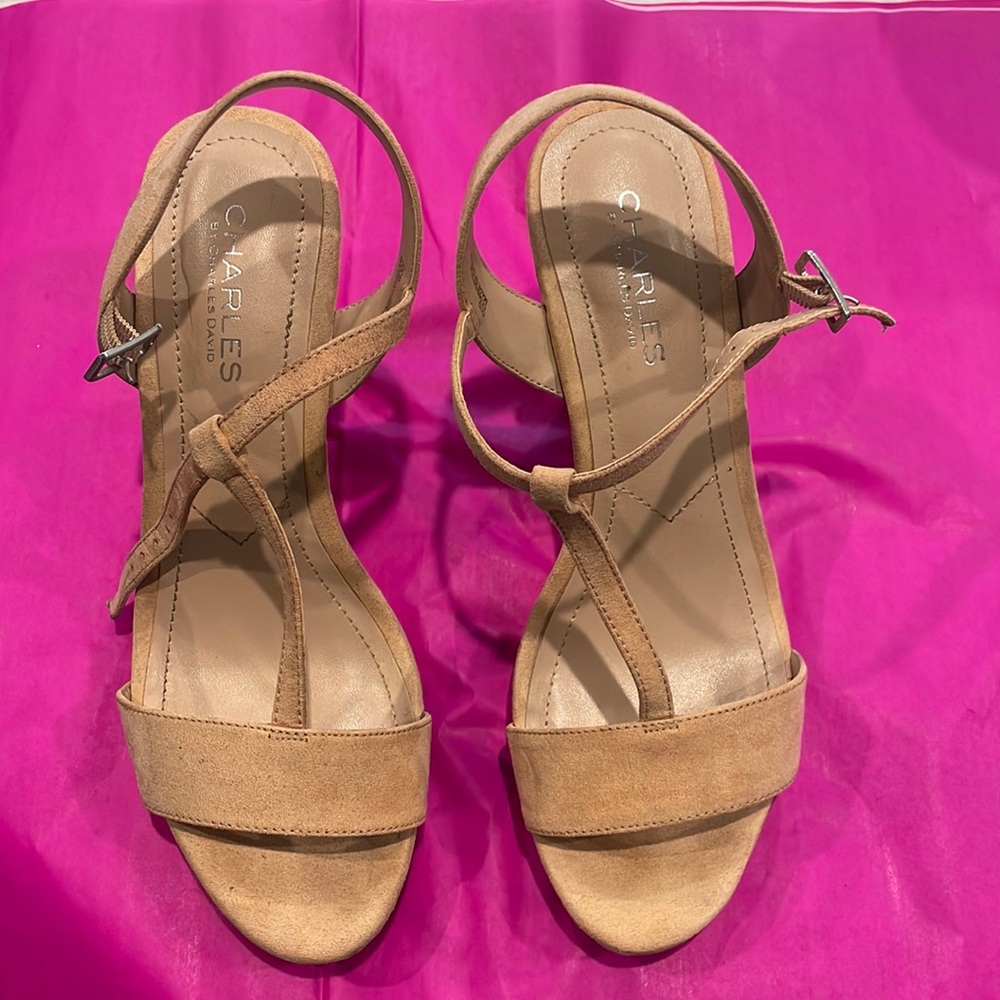 Fun and universal wedges